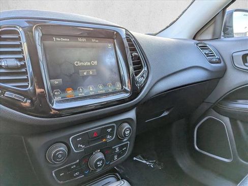 Used 2018 Jeep Compass Limited w/ Navigation Group image 13