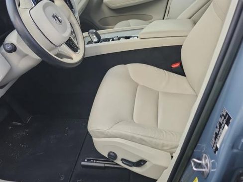 Certified 2023 Volvo XC60 B5 Plus w/ Protection Package Premier image 7