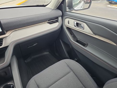 New 2026 Ford Explorer Active RWD image 10
