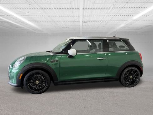 Certified 2024 MINI Cooper SE image 2