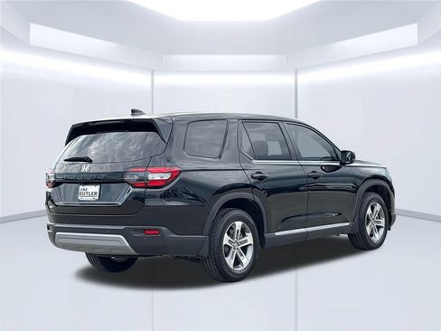 Used 2025 Honda Pilot EX-L image 7