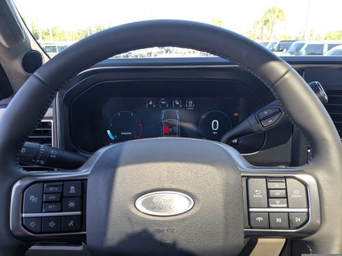 New 2026 Ford F250 Platinum w/ Platinum Plus Package AWD/4WD image 30