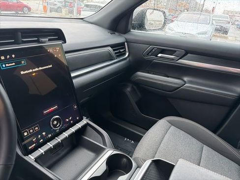 Used 2025 GMC Terrain Elevation image 22