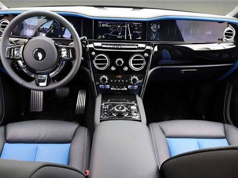 Certified 2026 Rolls-Royce Cullinan Black Badge AWD/4WD image 4