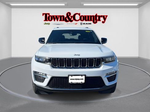 Certified 2024 Jeep Grand Cherokee Limited image 2