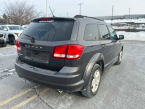 Used 2015 Dodge Journey SE w/ Flexible Seating Group image 4