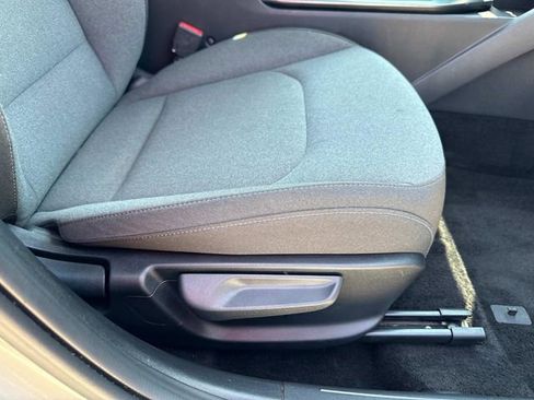 Used 2025 Kia K4 LXS image 17