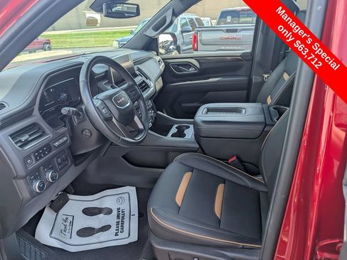 Used 2024 GMC Yukon XL AT4 w/ Technology Package AWD/4WD image 14