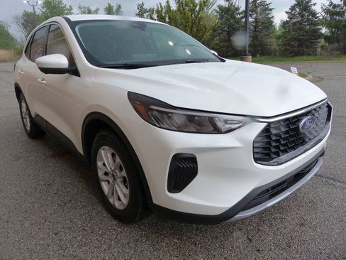 Used 2023 Ford Escape Active w/ Tech Pack #2 AWD/4WD image 14