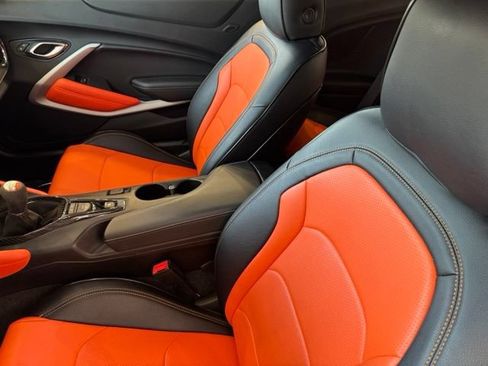 Used 2021 Chevrolet Camaro SS RWD image 6