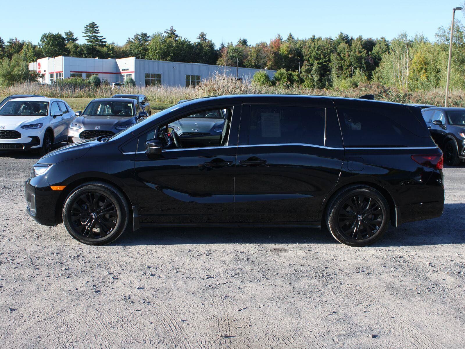 Used 2025 Honda Odyssey Sport-L image 5