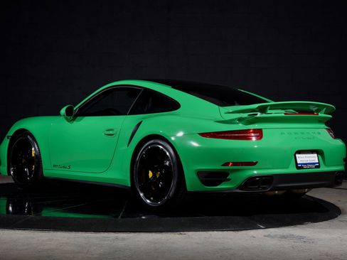 Used 2015 Porsche 911 Turbo S image 3