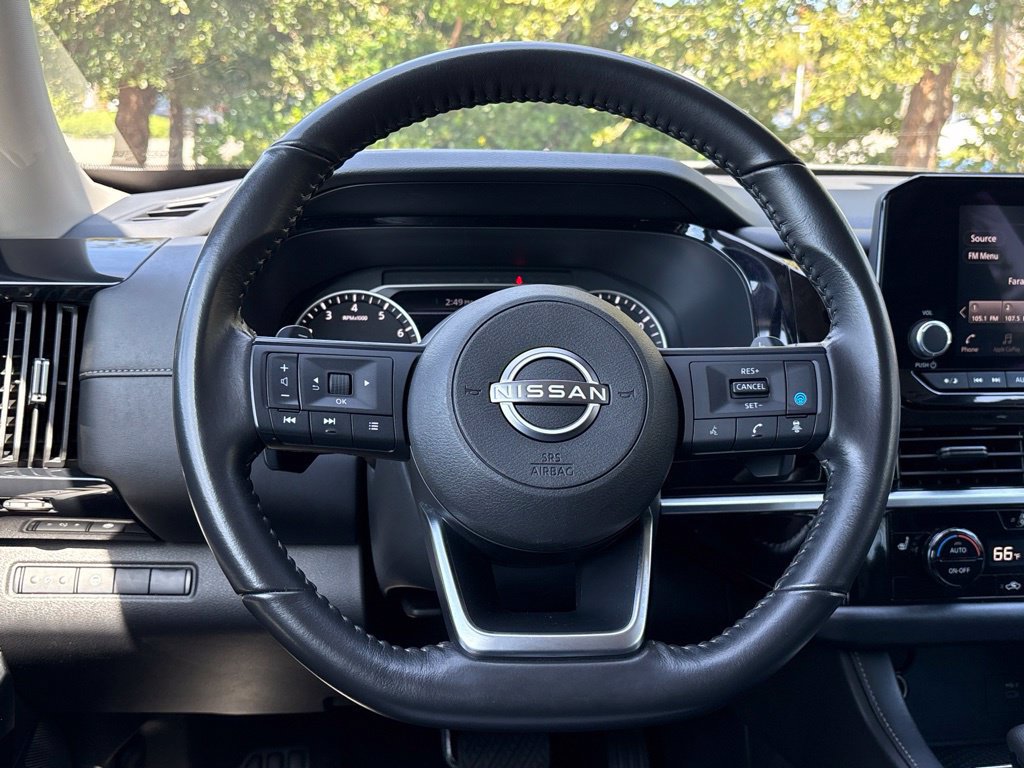 Used 2024 Nissan Pathfinder SV FWD image 36