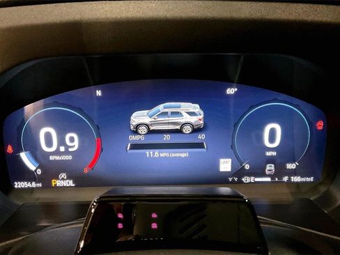 Certified 2025 Ford Explorer ST-Line w/ ST-Line Street Pack image 19