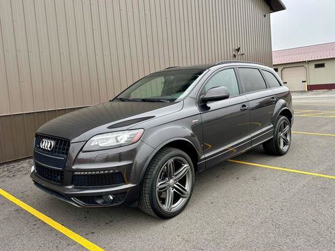 Used 2014 Audi Q7 3.0T S line Prestige w/ S Line Package image 4