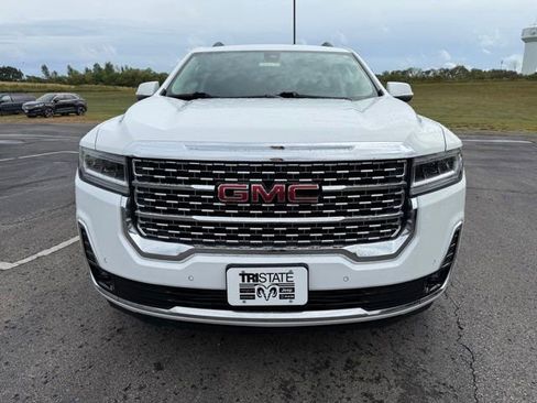 Used 2023 GMC Acadia Denali image 2
