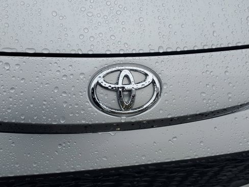 Used 2025 Toyota Corolla SE image 10