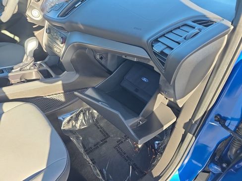 Used 2017 Ford Escape S image 17