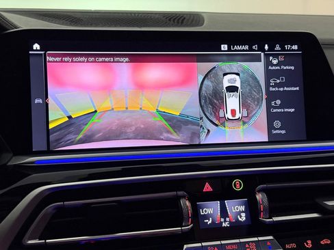 Used 2020 BMW X7 xDrive40i w/ M Sport Package AWD/4WD image 37