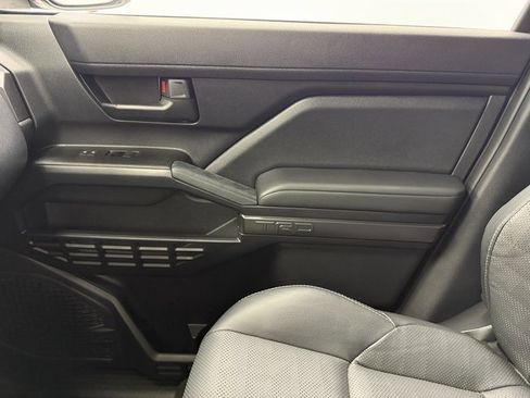 Used 2025 Toyota 4Runner TRD Off-Road Premium image 24