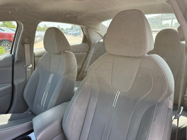 Used 2023 Hyundai Elantra Blue FWD image 26