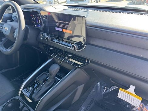 New 2026 Chevrolet Colorado W/T image 6