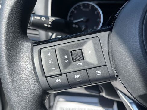 Certified 2023 Nissan Rogue SV AWD/4WD image 29