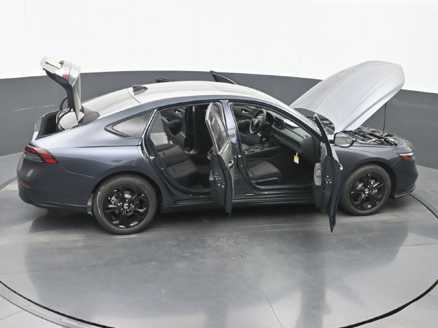 Used 2025 Honda Accord SE image 47