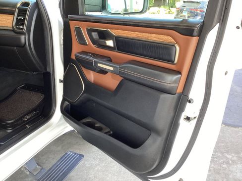 Used 2019 RAM 1500 Limited AWD/4WD image 13