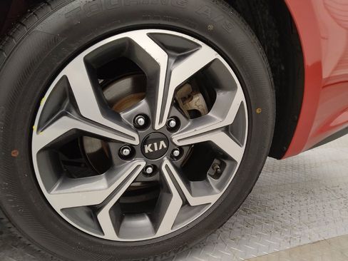 Used 2020 Kia Forte LXS image 31