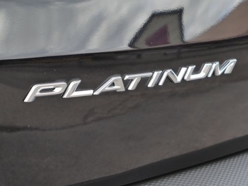 Certified 2024 Ford Escape Platinum image 18