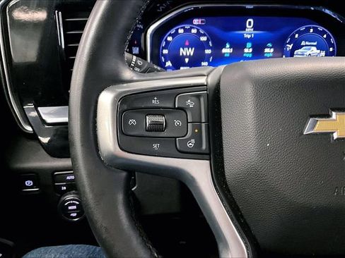 Used 2024 Chevrolet Silverado 1500 LT AWD/4WD image 17