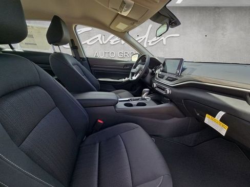New 2026 Nissan Altima 2.5 SV FWD image 24