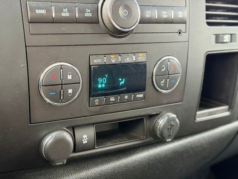 Used 2013 GMC Sierra 1500 SLE w/ Power Tech Package image 11