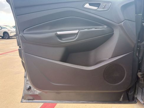 Used 2016 Ford Escape SE image 20