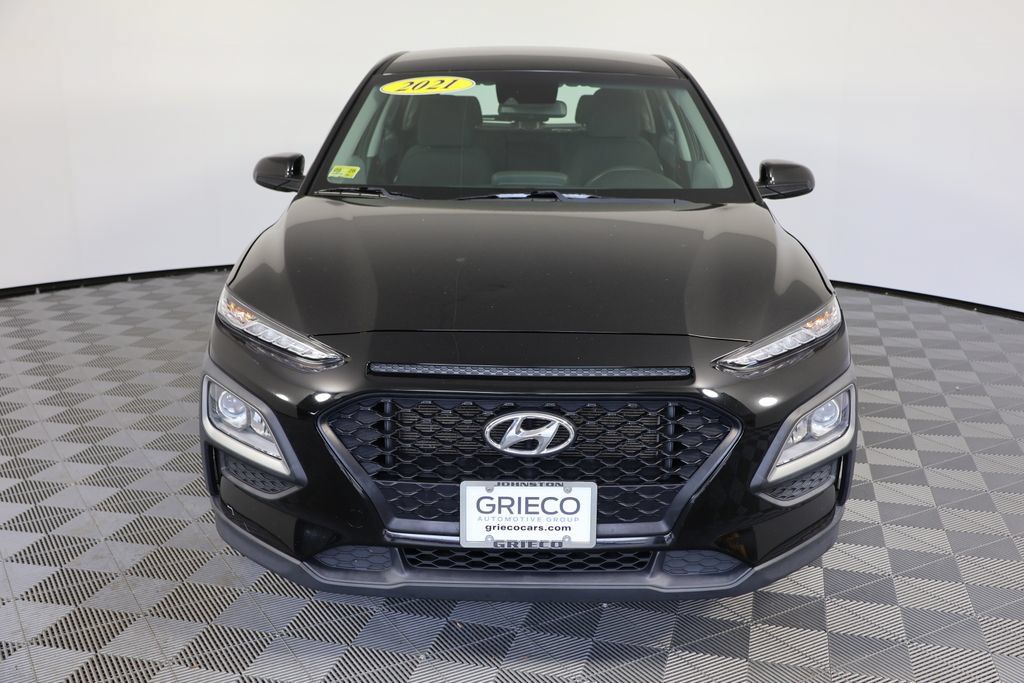 Used 2021 Hyundai Kona SE AWD/4WD image 3