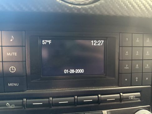 Used 2015 Ford Mustang Coupe image 16