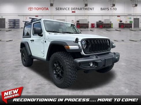 Used 2025 Jeep Wrangler Sport AWD/4WD image 1