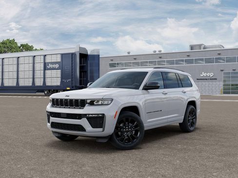 New 2026 Jeep Grand Cherokee L Limited image 2