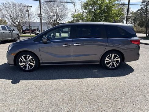 Used 2022 Honda Odyssey Touring image 4