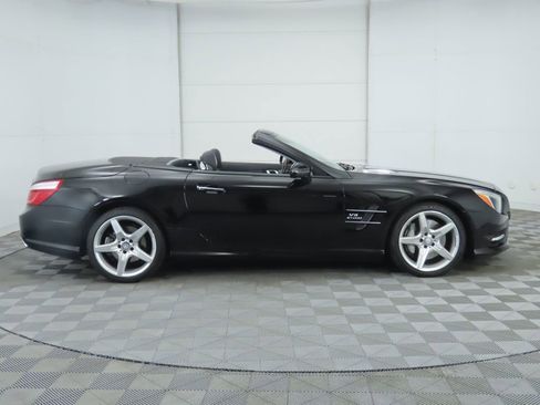 Used 2013 Mercedes-Benz SL 550 image 4