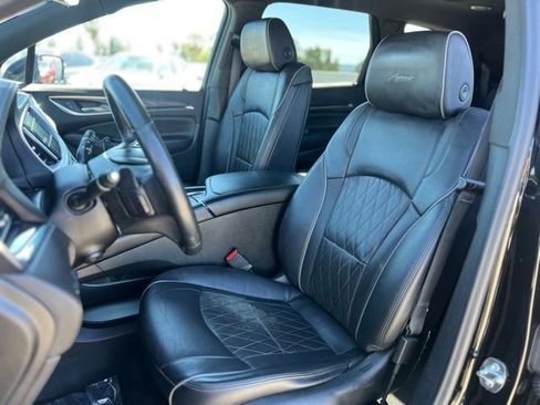 Used 2023 Buick Enclave Avenir w/ Avenir Technology Package FWD image 15