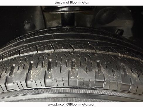 Used 2015 Lincoln MKX AWD w/ Equipment Group 102A image 13