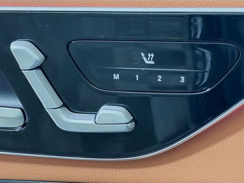 Used 2025 Mercedes-Benz GLC 300 GLC 300 image 23