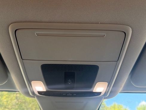 Used 2025 Honda CR-V EX-L image 31