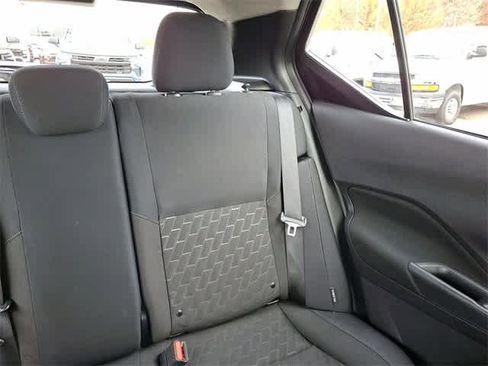 Used 2024 Nissan Kicks SV image 15