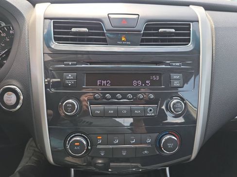 Used 2013 Nissan Altima 2.5 S FWD image 16
