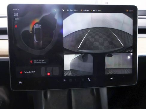 Used 2023 Tesla Model 3 Standard Range image 36