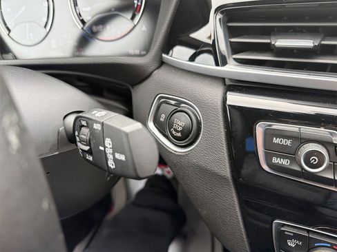 Used 2019 BMW X1 xDrive28i w/ Convenience Package image 16