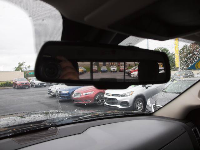 Used 2015 RAM 1500 Outdoorsman AWD/4WD image 11